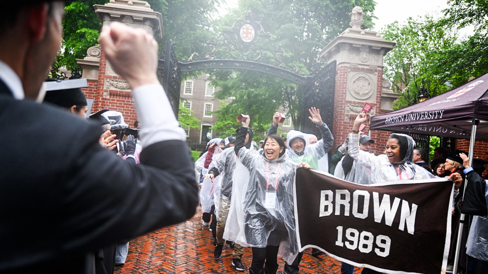 The Class of 1989 walking through the gates